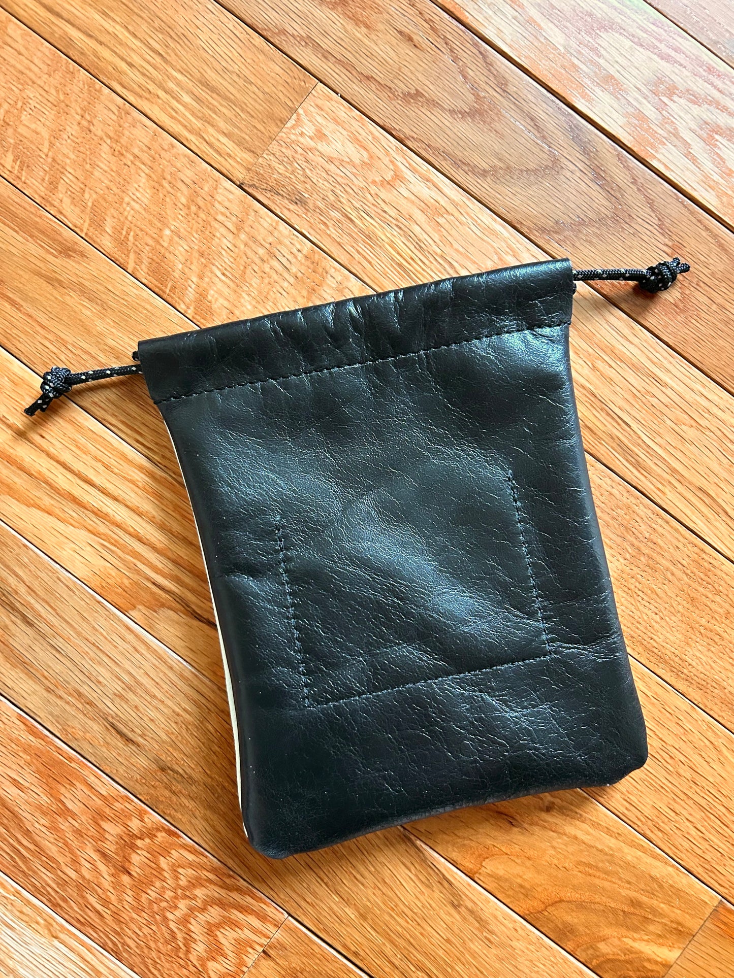 Valuables Pouch - White/Black