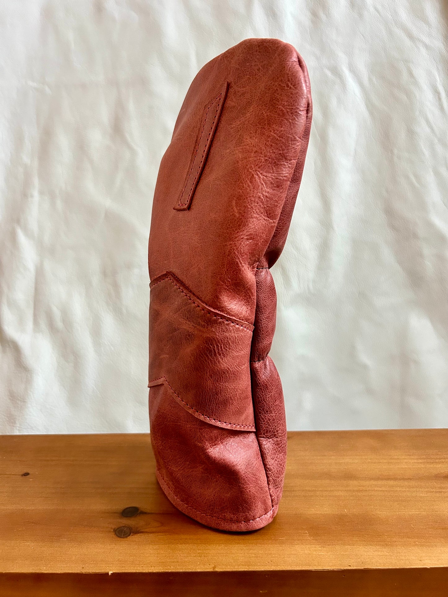 Åda Wood - Distressed Red