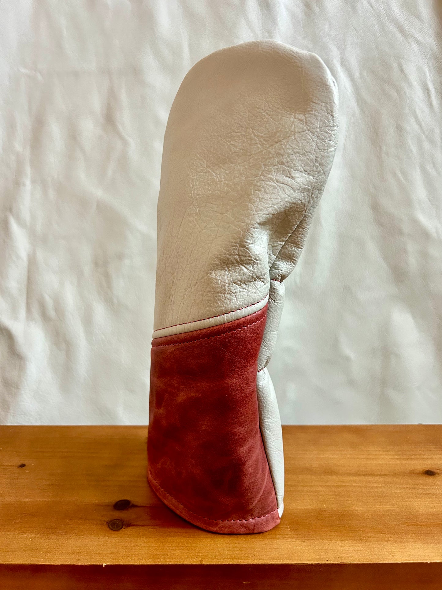 Vallda Wood - Dirty White w/ Distressed Red